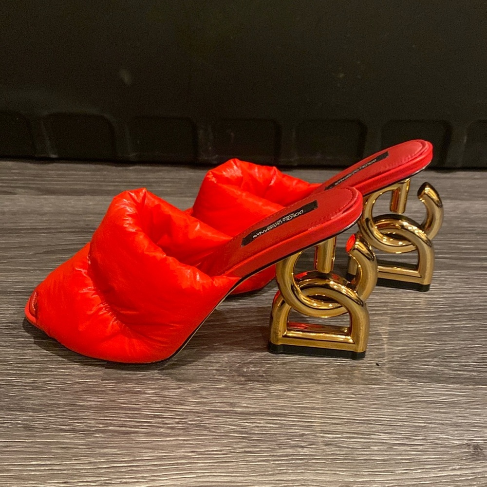 D&G QUILTED MULES